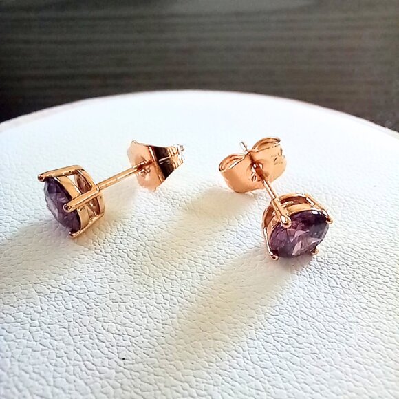 🟣✨Set of 2 Pairs of Earrings – Rose Gold Plated with Amethyst & Clear Crystals - Picture 5 of 6
